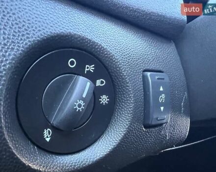 Синий Форд Фиеста, объемом двигателя 1.6 л и пробегом 160 тыс. км за 8300 $, фото 17 на Automoto.ua