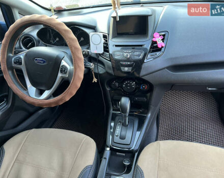 Синий Форд Фиеста, объемом двигателя 1.6 л и пробегом 160 тыс. км за 9500 $, фото 5 на Automoto.ua