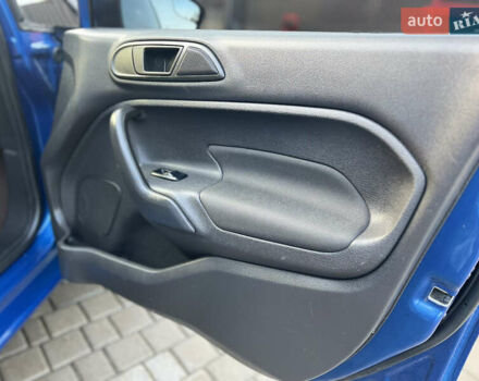 Синий Форд Фиеста, объемом двигателя 1.6 л и пробегом 160 тыс. км за 9500 $, фото 4 на Automoto.ua