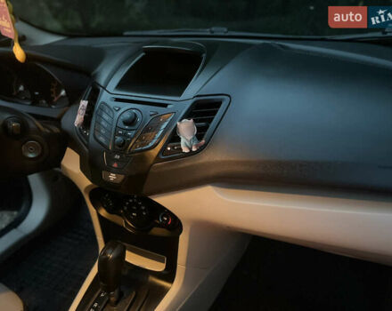 Форд Фиеста 2012 в Глухове на Automoto.ua Синий Форд Фиеста, объемом двигателя 1.6 л и пробегом 216 тыс. км за 7500 $, фото 5 на Automoto.ua