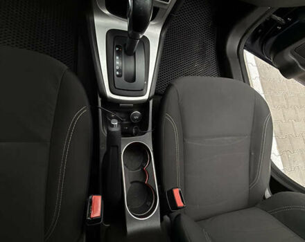 Синий Форд Фиеста, объемом двигателя 1.6 л и пробегом 129 тыс. км за 8300 $, фото 13 на Automoto.ua