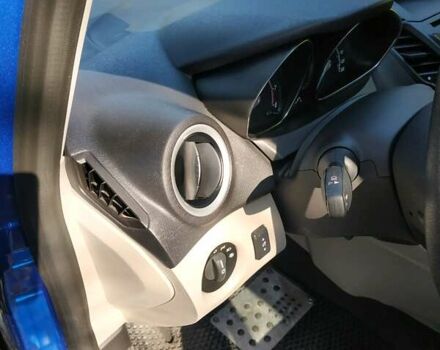 Форд Фиеста 2018 в Белой Церкве на Automoto.ua Синий Форд Фиеста, объемом двигателя 1.6 л и пробегом 37 тыс. км за 9500 $, фото 9 на Automoto.ua