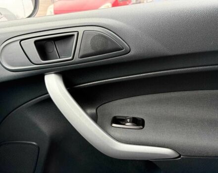 Синій Форд Фієста, об'ємом двигуна 1.4 л та пробігом 240 тис. км за 6190 $, фото 23 на Automoto.ua