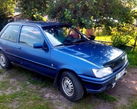 Синій Форд Фієста, об'ємом двигуна 1.1 л та пробігом 0 тис. км за 1000 $, фото 1 на Automoto.ua