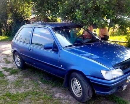 Синий Форд Фиеста, объемом двигателя 1.1 л и пробегом 120 тыс. км за 1000 $, фото 1 на Automoto.ua