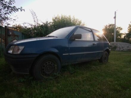 Синий Форд Фиеста, объемом двигателя 1.1 л и пробегом 600 тыс. км за 678 $, фото 1 на Automoto.ua