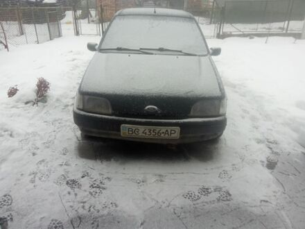 Синий Форд Фиеста, объемом двигателя 1.3 л и пробегом 250 тыс. км за 400 $, фото 1 на Automoto.ua