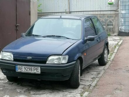 Синій Форд Фієста, об'ємом двигуна 1.3 л та пробігом 500 тис. км за 1299 $, фото 1 на Automoto.ua