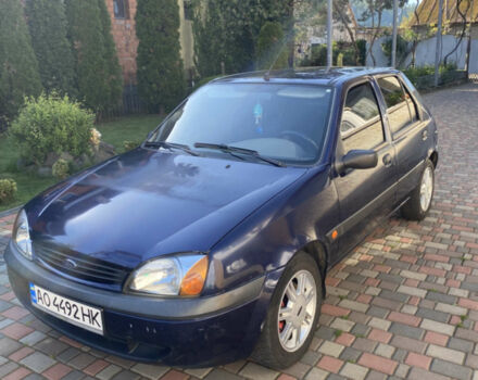 Синий Форд Фиеста, объемом двигателя 1.8 л и пробегом 350 тыс. км за 1800 $, фото 1 на Automoto.ua