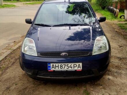 Синій Форд Фієста, об'ємом двигуна 1.3 л та пробігом 126 тис. км за 4000 $, фото 1 на Automoto.ua