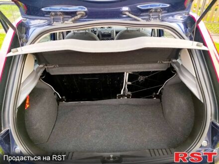 Форд Фиеста 2002 в Киверцы на Automoto.ua Синий Форд Фиеста, объемом двигателя 1.6 л и пробегом 166 тыс. км за 4100 $, фото 1 на Automoto.ua