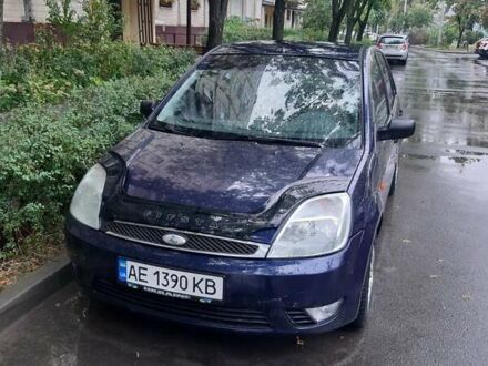 Форд Фиеста 2002 в Днепре (Днепропетровске) на Automoto.ua Синий Форд Фиеста, объемом двигателя 1.39 л и пробегом 218 тыс. км за 2700 $, фото 1 на Automoto.ua