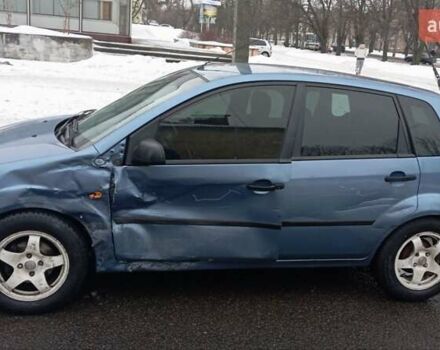 Синий Форд Фиеста, объемом двигателя 1.4 л и пробегом 331 тыс. км за 1500 $, фото 1 на Automoto.ua