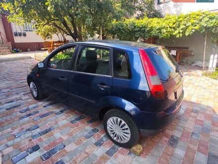 Синий Форд Фиеста, объемом двигателя 1.3 л и пробегом 230 тыс. км за 2600 $, фото 1 на Automoto.ua