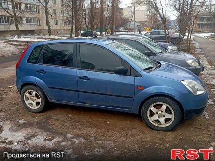 Синий Форд Фиеста, объемом двигателя 1.4 л и пробегом 330 тыс. км за 2000 $, фото 1 на Automoto.ua