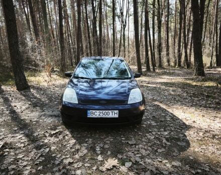 Синій Форд Фієста, об'ємом двигуна 1.3 л та пробігом 228 тис. км за 3150 $, фото 1 на Automoto.ua