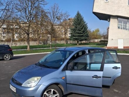 Синий Форд Фиеста, объемом двигателя 1.3 л и пробегом 189 тыс. км за 3200 $, фото 1 на Automoto.ua