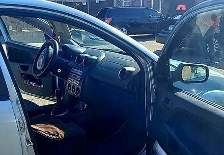 Синій Форд Фієста, об'ємом двигуна 1.3 л та пробігом 217 тис. км за 3600 $, фото 1 на Automoto.ua