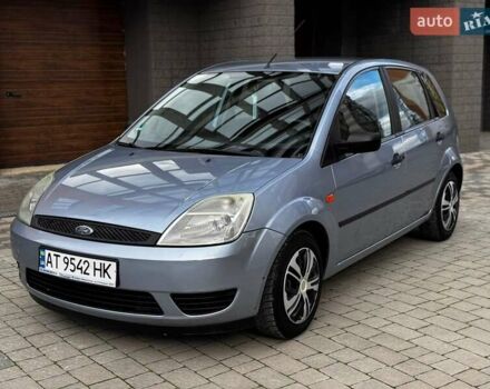 Синий Форд Фиеста, объемом двигателя 1.3 л и пробегом 175 тыс. км за 3650 $, фото 1 на Automoto.ua