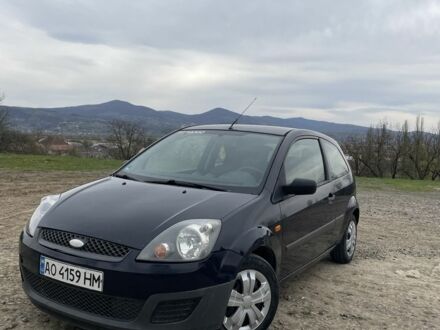 Синий Форд Фиеста, объемом двигателя 1.3 л и пробегом 187 тыс. км за 2300 $, фото 1 на Automoto.ua