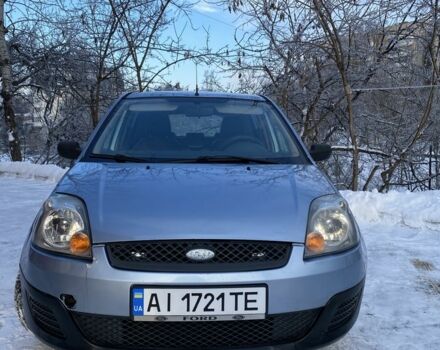 Синий Форд Фиеста, объемом двигателя 1.3 л и пробегом 242 тыс. км за 3200 $, фото 1 на Automoto.ua