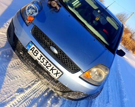 Синий Форд Фиеста, объемом двигателя 1.4 л и пробегом 190 тыс. км за 3800 $, фото 1 на Automoto.ua