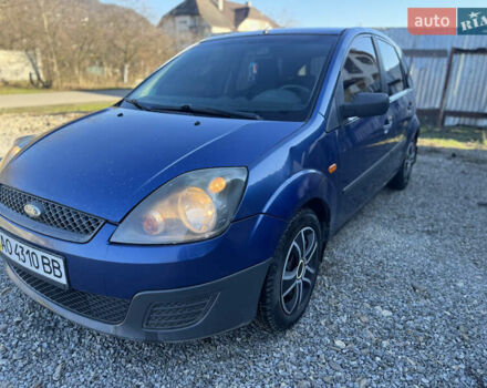 Синий Форд Фиеста, объемом двигателя 1.4 л и пробегом 300 тыс. км за 3000 $, фото 1 на Automoto.ua