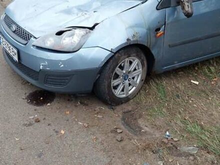 Форд Фієста 2006 у Сновськ (Щорс) на Automoto.ua Синій Форд Фієста, об'ємом двигуна 1.3 л та пробігом 191 тис. км за 2000 $, фото 1 на Automoto.ua