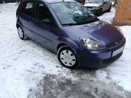Синий Форд Фиеста, объемом двигателя 1.4 л и пробегом 48 тыс. км за 5200 $, фото 1 на Automoto.ua