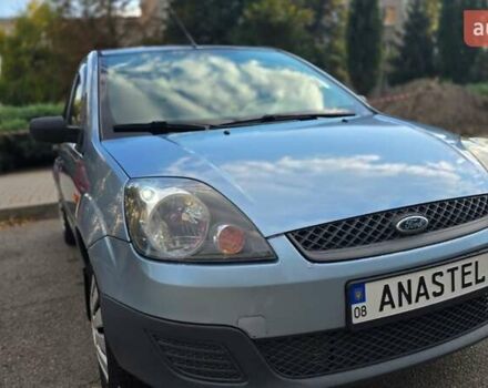 Синий Форд Фиеста, объемом двигателя 1.4 л и пробегом 256 тыс. км за 3800 $, фото 1 на Automoto.ua