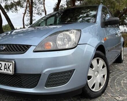 Синий Форд Фиеста, объемом двигателя 1.4 л и пробегом 301 тыс. км за 3700 $, фото 1 на Automoto.ua