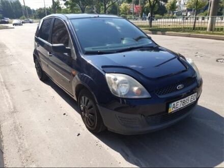 Синий Форд Фиеста, объемом двигателя 1.3 л и пробегом 110 тыс. км за 1300 $, фото 1 на Automoto.ua