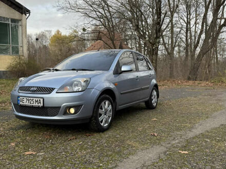 Синий Форд Фиеста, объемом двигателя 1.4 л и пробегом 155 тыс. км за 4800 $, фото 1 на Automoto.ua