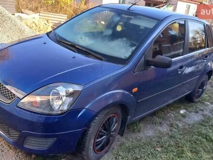 Синий Форд Фиеста, объемом двигателя 1.24 л и пробегом 255 тыс. км за 3600 $, фото 1 на Automoto.ua