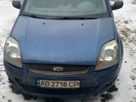 Синий Форд Фиеста, объемом двигателя 1.3 л и пробегом 340 тыс. км за 2852 $, фото 1 на Automoto.ua
