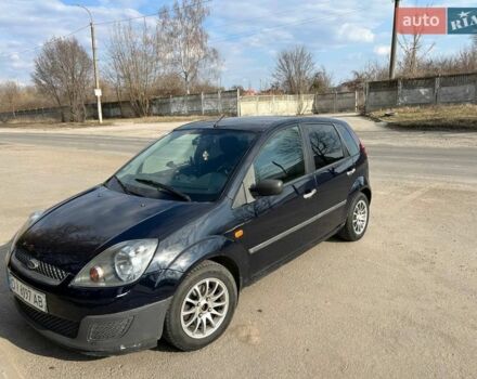 Синий Форд Фиеста, объемом двигателя 1.24 л и пробегом 182 тыс. км за 3900 $, фото 1 на Automoto.ua