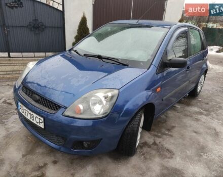 Синий Форд Фиеста, объемом двигателя 1.3 л и пробегом 330 тыс. км за 2700 $, фото 1 на Automoto.ua