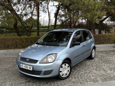 Синий Форд Фиеста, объемом двигателя 1.4 л и пробегом 301 тыс. км за 3700 $, фото 1 на Automoto.ua
