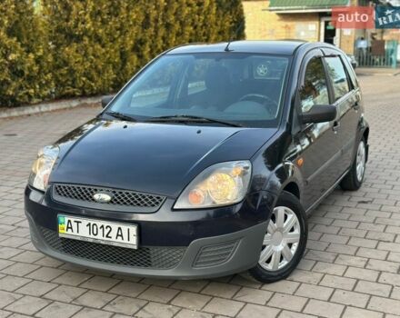 Синий Форд Фиеста, объемом двигателя 1.3 л и пробегом 238 тыс. км за 2400 $, фото 1 на Automoto.ua