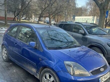 Синий Форд Фиеста, объемом двигателя 2 л и пробегом 285 тыс. км за 4200 $, фото 1 на Automoto.ua