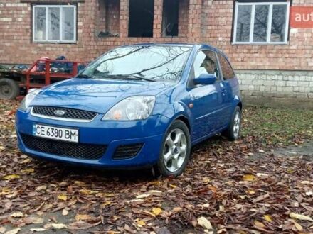 Синий Форд Фиеста, объемом двигателя 1.4 л и пробегом 247 тыс. км за 3950 $, фото 1 на Automoto.ua