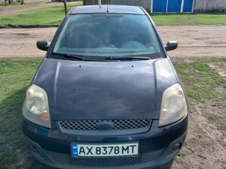 Синий Форд Фиеста, объемом двигателя 1.2 л и пробегом 254 тыс. км за 3000 $, фото 1 на Automoto.ua