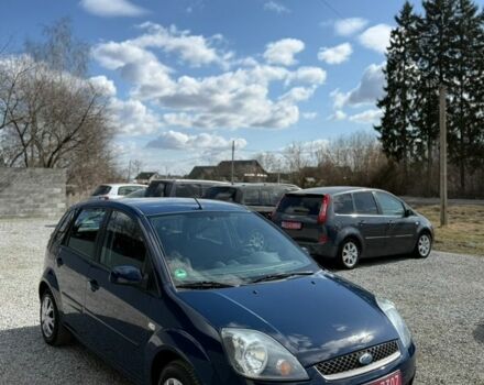 Синий Форд Фиеста, объемом двигателя 1.3 л и пробегом 176 тыс. км за 4600 $, фото 1 на Automoto.ua