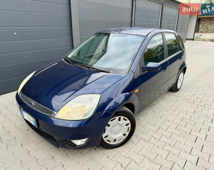 Синій Форд Фієста, об'ємом двигуна 1.6 л та пробігом 150 тис. км за 2100 $, фото 1 на Automoto.ua