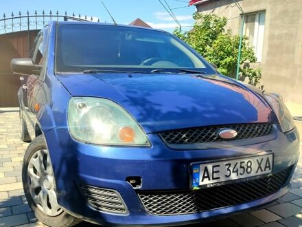 Синій Форд Фієста, об'ємом двигуна 1.4 л та пробігом 240 тис. км за 2800 $, фото 1 на Automoto.ua