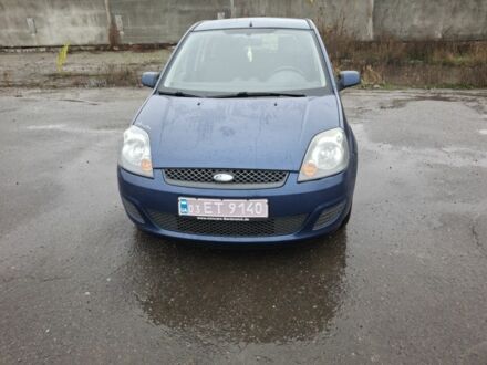 Синій Форд Фієста, об'ємом двигуна 1.4 л та пробігом 165 тис. км за 4800 $, фото 1 на Automoto.ua