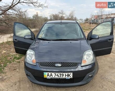 Синій Форд Фієста, об'ємом двигуна 1.4 л та пробігом 162 тис. км за 3800 $, фото 1 на Automoto.ua