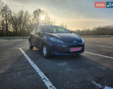 Синий Форд Фиеста, объемом двигателя 1.25 л и пробегом 187 тыс. км за 5590 $, фото 1 на Automoto.ua