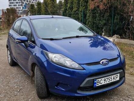 Синий Форд Фиеста, объемом двигателя 1.4 л и пробегом 209 тыс. км за 5500 $, фото 1 на Automoto.ua