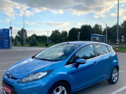 Синий Форд Фиеста, объемом двигателя 1.3 л и пробегом 230 тыс. км за 5900 $, фото 1 на Automoto.ua
